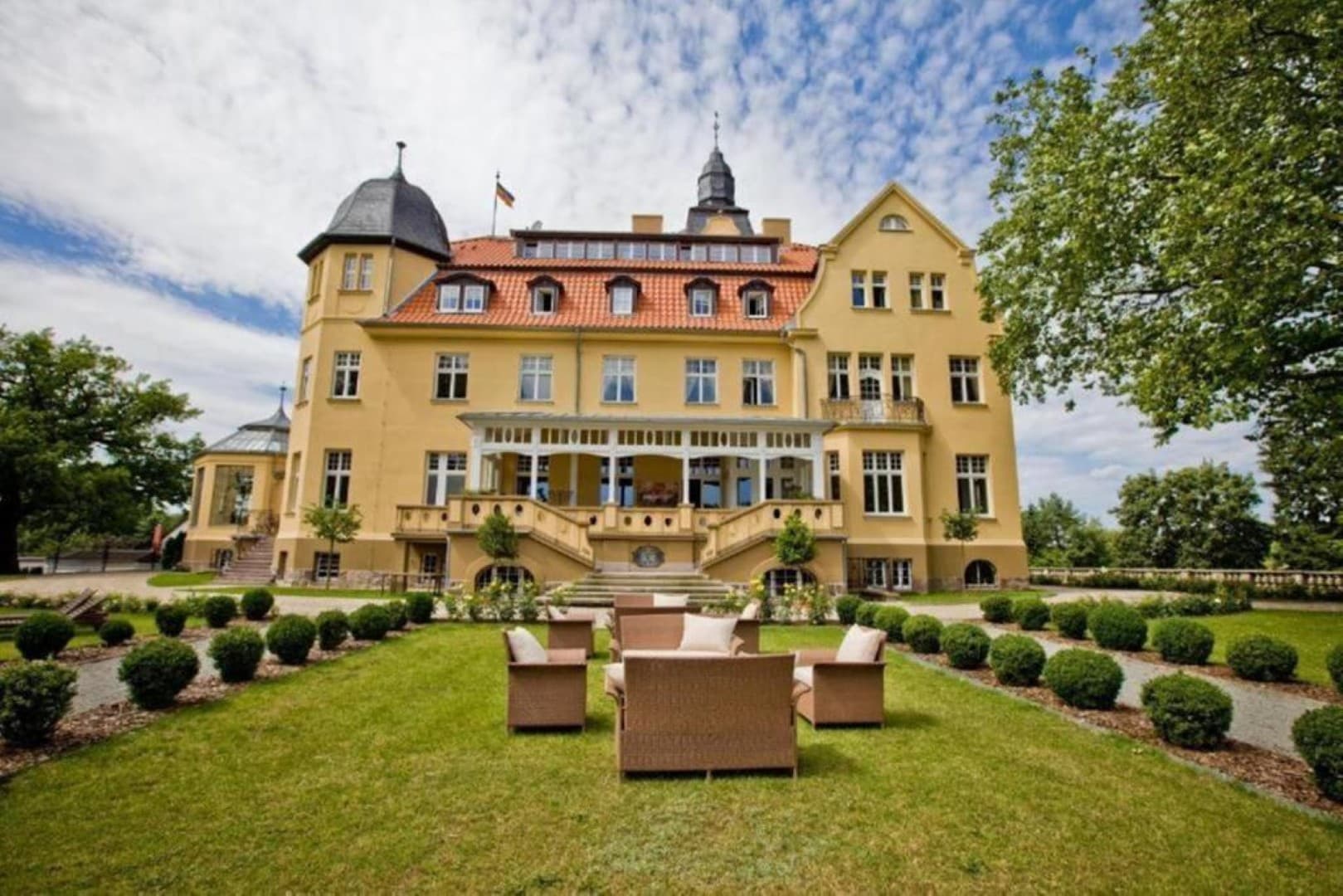 Last Minute Auszeit im Bernsteinschloss mit Ponyreiten