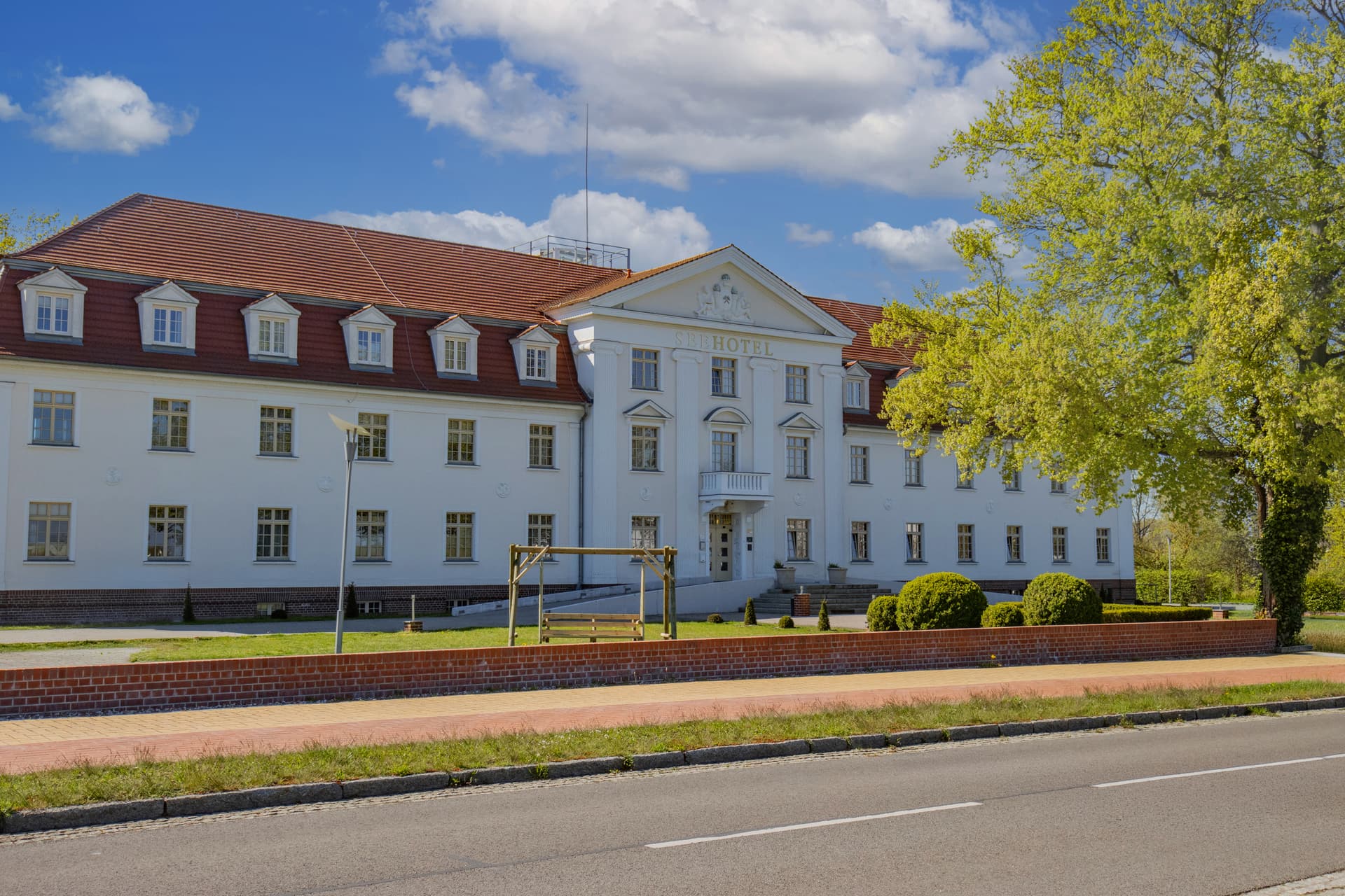 3 Tage Kuschelkurztrip im Seehotel Großräschen inkl. HP plus und Romantik-Extras